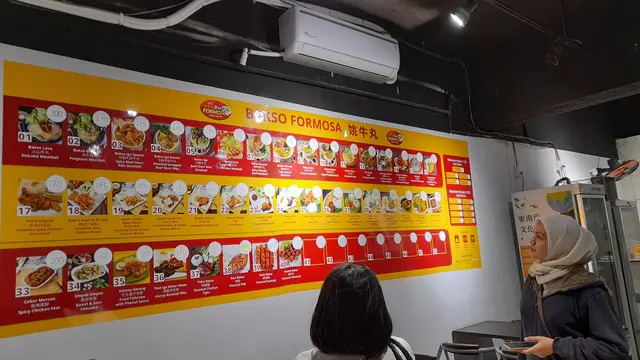 Hangatkan Badan dengan Semangkuk Bakso Halal Versi Jumbo di Bakso Formosa Taiwan