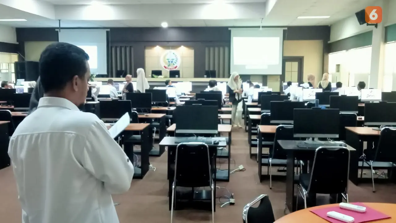 Ombudsman Sulsel memantau pelaksanaan psikotes dan dinamika kelompok calon anggota Komisi Informasi Provinsi Sulsel (Liputan6.com/Eka Hakim)