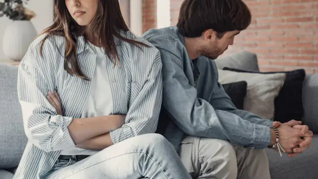  Saat Komunikasi Hilang dalam Hubungan (photo by freepik.com)