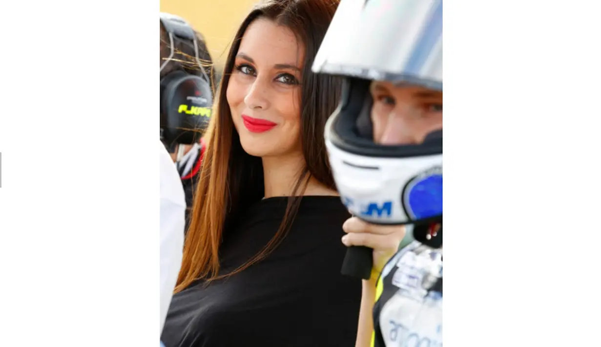 Inilah Paddock Girl MotoGP di Valencia, Minggu (8/11/2015). (Photo/motogp.com)