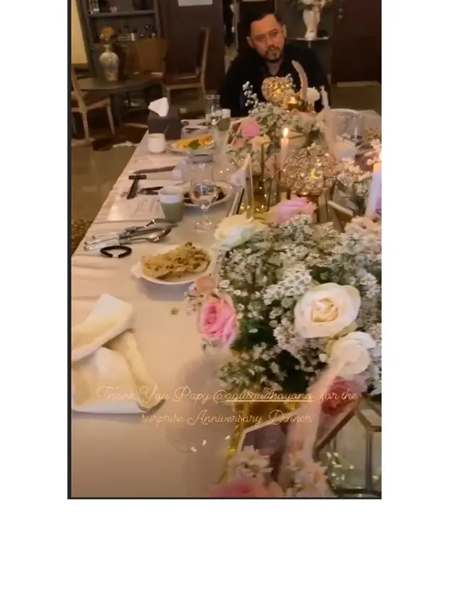 7 Potret Kado Romantis AHY ke Annisa Pohan di Anniversary ke-15, Manis Banget