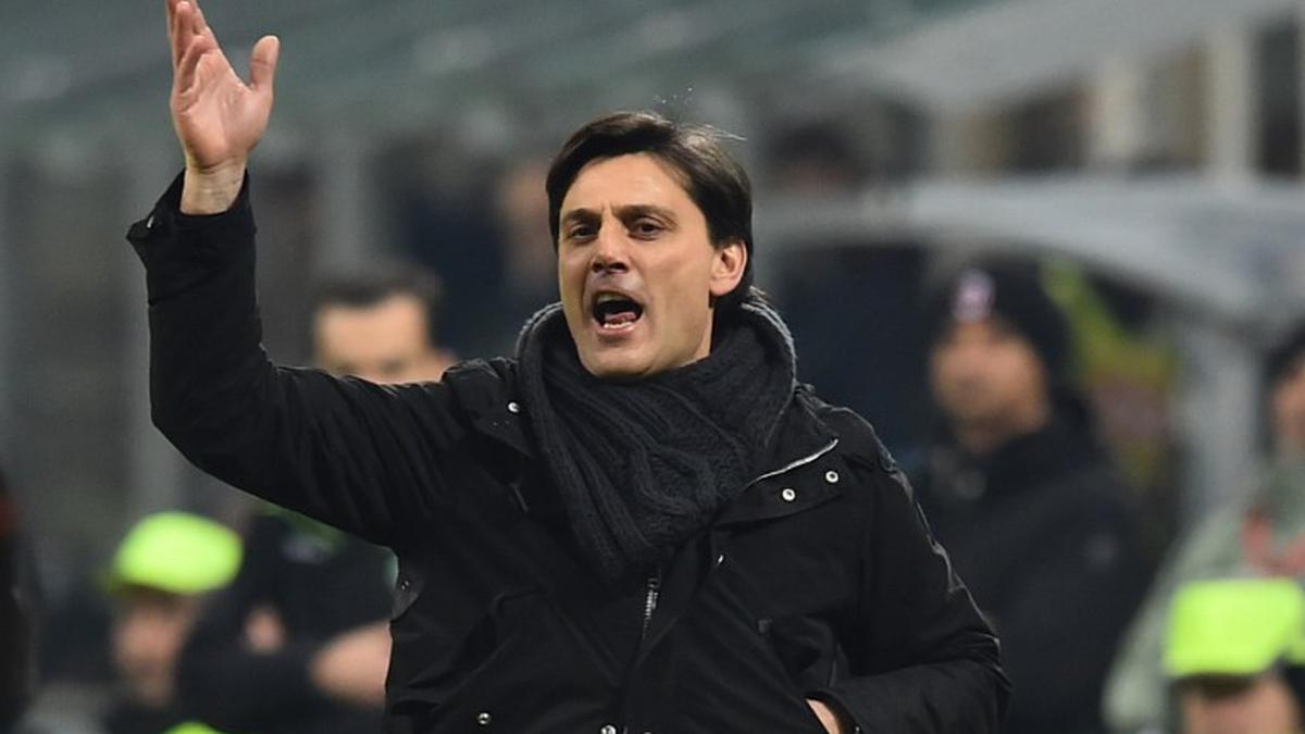 Montella Buka Peluang AC Milan Duetkan Bacca-Lapadula - Bola Liputan6.com