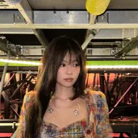 Jennie BLACKPINK kembali jadi sorotan berkat penampilan barunya yang berbeda dari biasanya.  [@jennierubyjane].