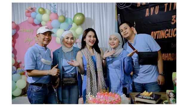 6 Momen Syukuran 4 Bulan Kehamilan Syifa Adik Ayu Ting Ting, Digelar Sederhana