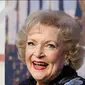 Simak rahasia panjang umur Betty White (Instagram/dnbingham)