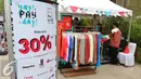 Suasana Dimo Pop Up Market di Jakarta, Selasa (26/4). Pay by QR  secara tidak langsung mendukung gerakan nontunai atau cashless society yang dicanangkan Bank Indonesia. (Liputan6.com/Angga Yuniar)