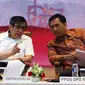 Menkumham Yasonna Laoly bersama Ketua PPUU DPD RI Gede Pasek Suardika (senator asal Bali) menghadiri Rembuk Nasional Perancangan Undang -undang (PPUU) di Gedung Nusantara IV Komplek Parlemen, Senayan, Jakarta, Rabu (18/10). (Liputan6.com/Johan Tallo)