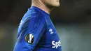 Salah satu ekspresi kecewa Wayne Rooney pada laga melawan Atalanta pada grup E Liga Europa di Goodison Park, Liverpool (23/11/2017). Everton kalah 1-5. (AFP/Oli Scarff)