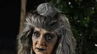 Farida Pasha ketika berperan sebagai Mak Lampir di sinetron Misteri Gunung Merapi. (YouTube)