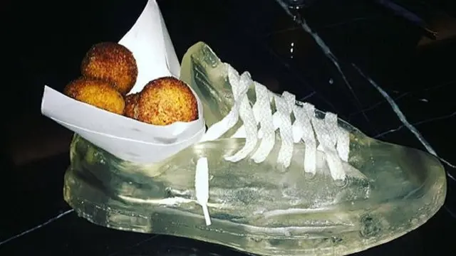 [Bintang] Makan Unik