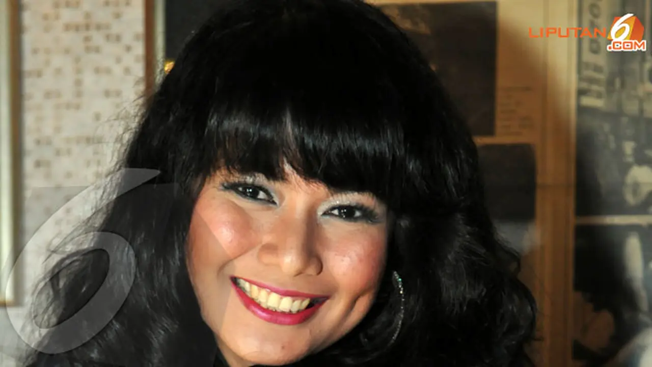 della-131002c.jpg
