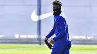 Usai Start Buruk, Manchester United Serius Bidik Alejandro Balde