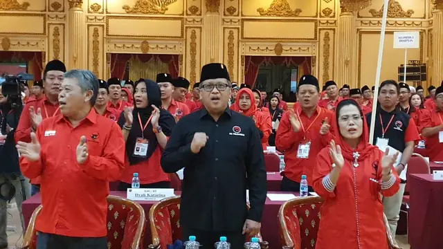 Sekjen PDIP Hasto Kristiyanto dalam acara pendidikan kader di Jawa Timur.