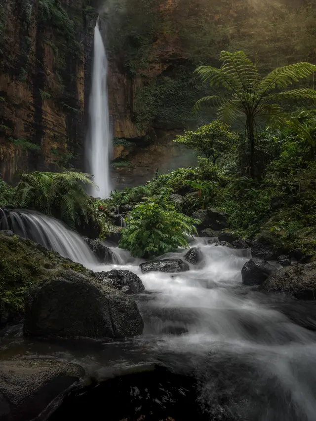 Air Terjun Kapas Biru