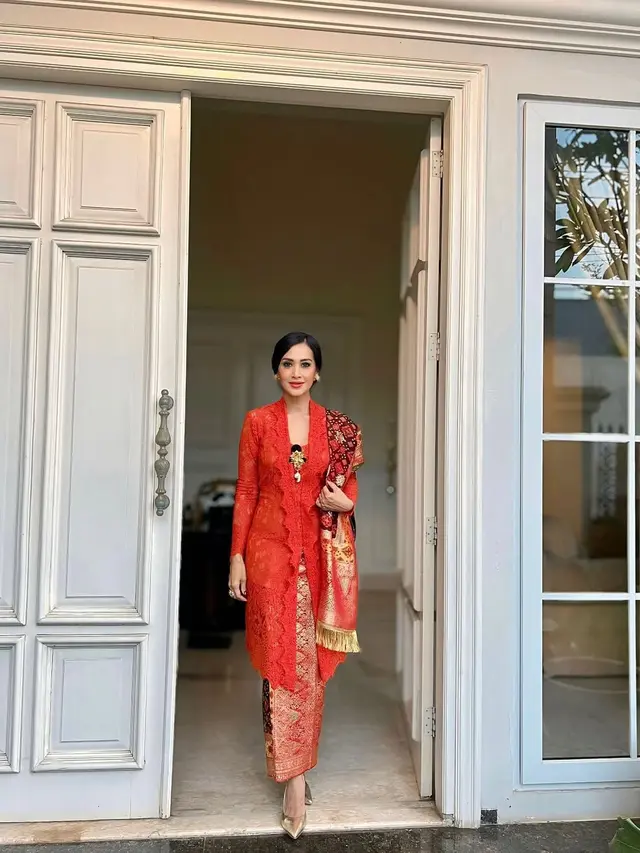 Outfit Kondangan Ala Diah Permatasari (Foto: Instagram @dps_diahpermatasari)