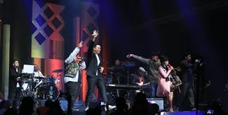 Ratusan penyanyi dari dalam dan luar negeri turut meramaikan Java Jazz Festival 2017. Selain tampil duet, para penyanyi juga tampil berkolaborasi dalam pesta jazz tersebut. (Adrian Putra/Bintang.com)