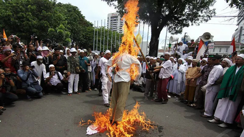 Menandingi Ahok di Balaikota