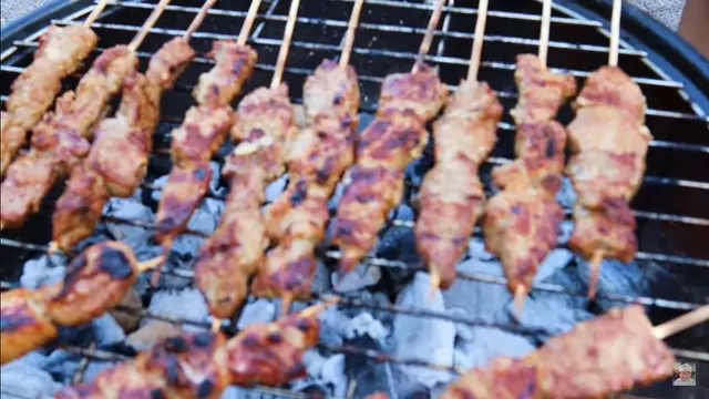 Bukan Nanas atau Daun Pepaya, 2 Bumbu Marinasi Ini Bisa Bikin Daging Sapi Jadi Empuk