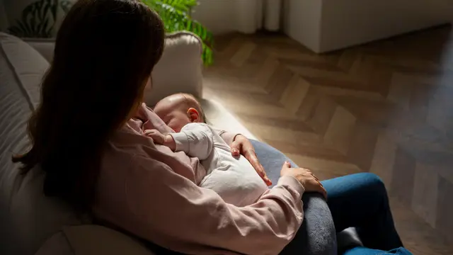 Baby Blues vs Depresi Postpartum, Apa Bedanya? (Foto: Freepik/freepik)