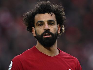 Pertemuan dua raksasa Liga Inggris, Manchester United dan Liverpool di Premier League selalu menyajikan laga seru dari musim ke musim. Skor-skor ajaib pun sering kali terjadi, seperti pada pertemuan terakhir di mana MU yang sedang dalam tren positif nyatanya harus takluk tujuh gol tanpa balas dari Liverpool. Sepanjang pertemuan keduanya di era Premier League, tercatat ada 5 pemain dengan jumlah gol terbanyak hingga kini. Siapa saja? Berikut daftar lengkap kelimanya. (AFP/Paul Ellis)