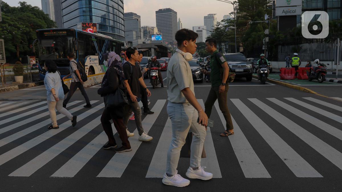 Cegah Diabetes dan Hipertensi dengan Jalan Kaki, Begini 4 Cara Capai 10.000 Langkah