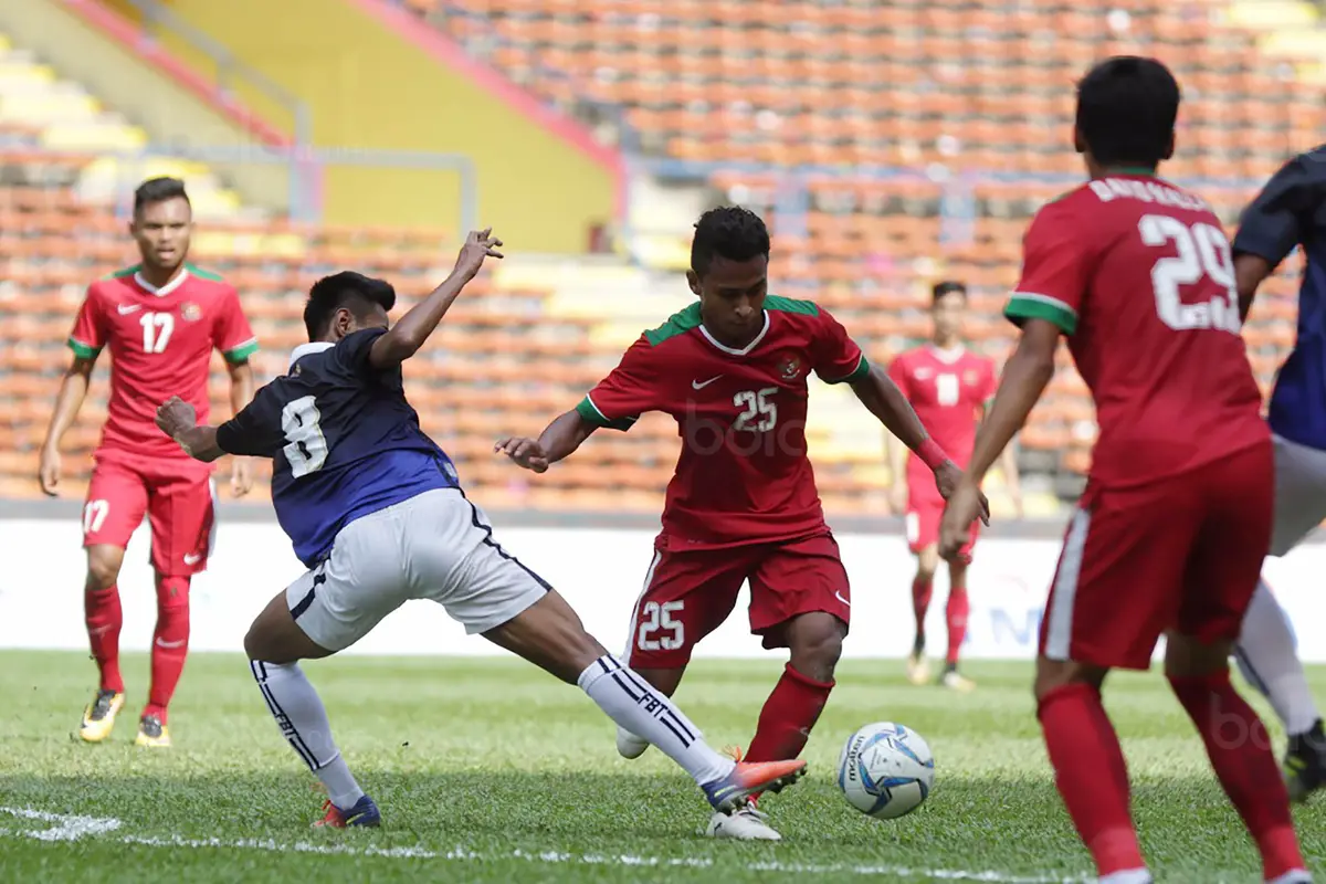 Ezra Walian, Sea Games 2017, Timnas Indonesia U-22, Kamboja