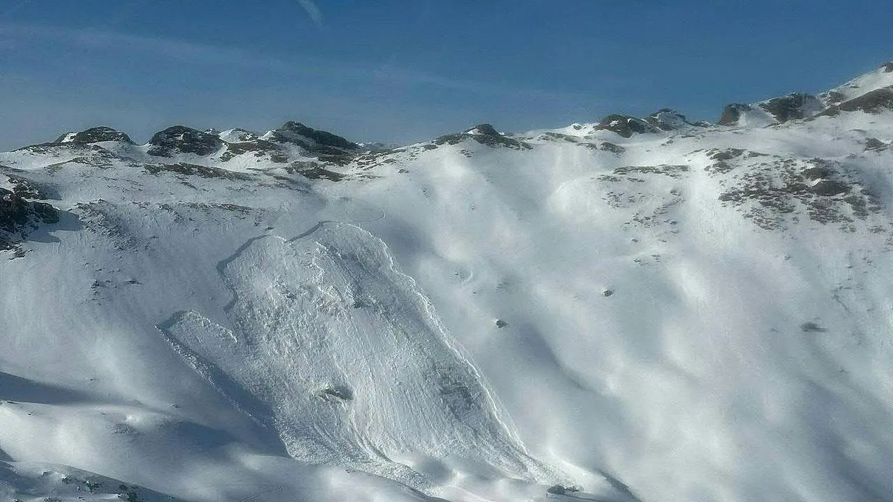 5 Pemain Ski Tewas Tersapu Longsoran Salju di Pegunungan Alpen Austria dalam Sehari