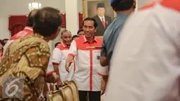 Presiden Joko Widodo saat tiba untuk memperingati Hari Anti Narkoba Internasional di Istana Negara, Jumat (26/6/2015). Peringatan ini bentuk keprihatinan bangsa-bangsa terhadap permasalahan narkoba yang mengancam kehidupan. (Liputan6.com/Faizal Fanani)