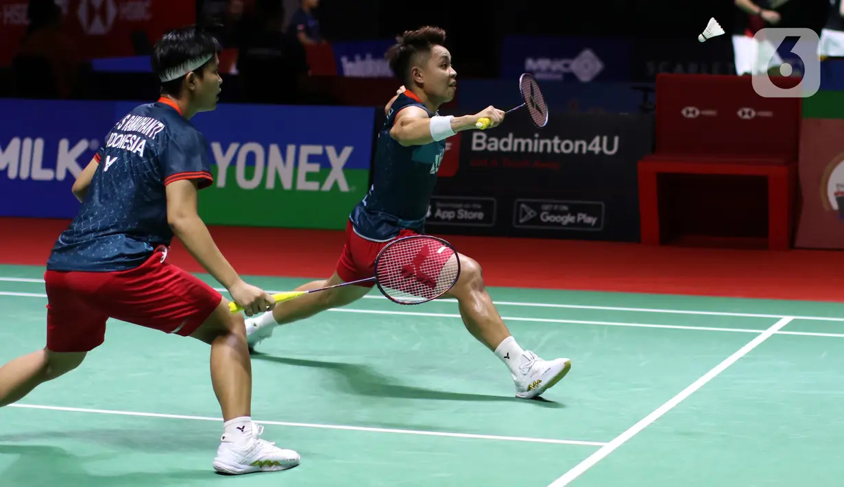 Apriyani Rahayu/Siti Fadia sukses mengamankan tiket ke 16 besar BWF World Tou Super 1000 Indonesia Open 2023.  (Liputan6.com/Helmi Fithriansyah)