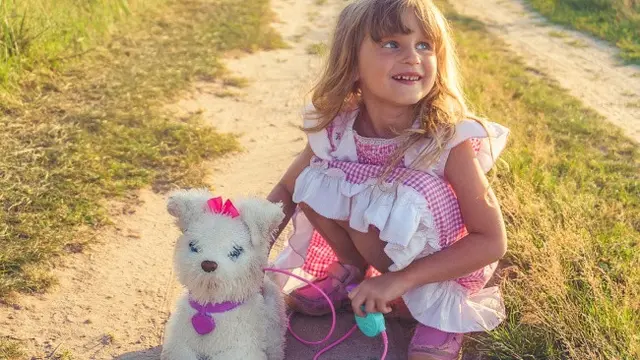 Ilustrasi Rambut Segi Anak (Credit: Vitolda Klein/Unsplash)