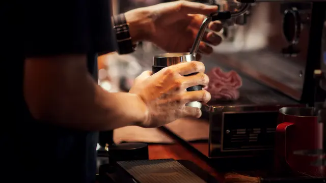 Berbagai daerah di Indonesia memiliki daya tarik wisata kopi dengan ciri khas yang berbeda