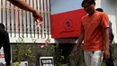 Aksi menolak Sutiyoso sebagai Kepala BIN di depan Gedung DPP PDI-P, Jakarta (22/6/2015). Mereka menolak Sutiyoso karena dianggap terlibat dalam kerusuhan 27 Juli 1996. (Liputan6.com/JohanTallo)