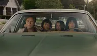 Sinopsis The End of Oak Street, Film Anne Hathaway dan Ewan McGregor Hadapi Teror Dinosaurus