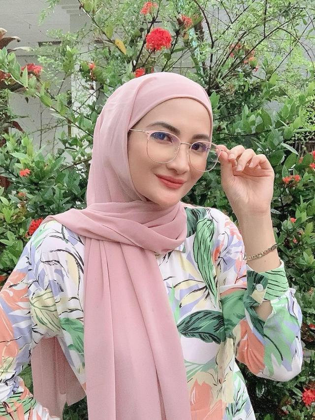 6 Potret Terbaru Natalie Sarah yang Makin Menawan di Usia 38 Tahun