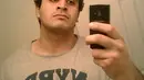 Foto tak bertanggal memperlihatkan wajah Omar Mateen. Seddique, ayah Mateen mengatakan tindakan brutal anaknya itu merupakan dampak dari kemarahannya setelah melihat dua pria gay berciuman di Miami beberapa bulan yang lalu. (HANDOUT/MYSPACE.COM/AFP)