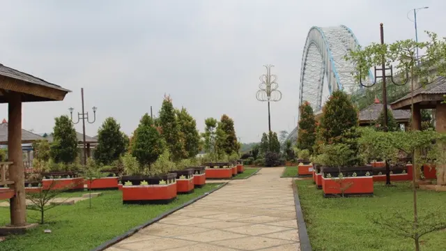 Taman Jembatan Muarasabak