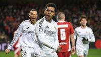 Pada menit ke-78, gol kedua Rodrygo mempertebal keunggulan Real Madrid atas Brest. (Damien MEYER/AFP)