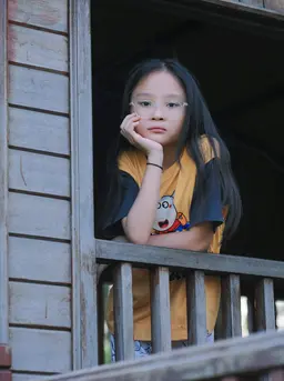 Kenali Ciri dan Cara Mendampingi Anak Introvert agar Tumbuh Percaya Diri