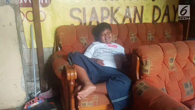 Fadli Bocah Penjual Donat