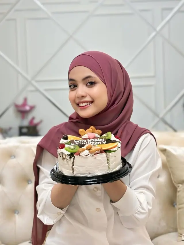 6 Momen Kejutan Ultah Putri Isnari dari Keluarga Suami, Dikasih Dolar Sama Mertua