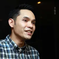 Setelah resmi menikah dengan Nesyana Ayu Nabila, Ben Kasyafani tetap menjaga hubungan baik dengan mantan istrinya, Marshanda yang telah memberinya seorang putri, Sinena. (Deki Prayoga/Bintang.com)