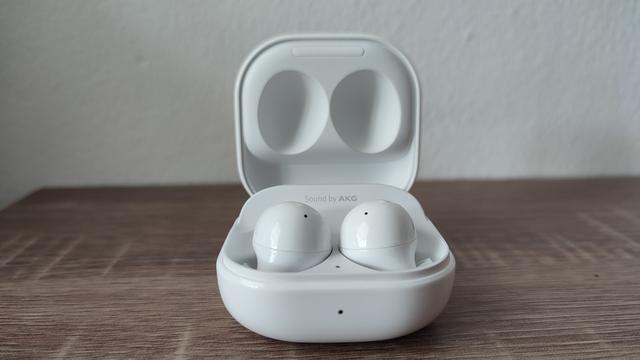 Samsung Galaxy Buds2 (Liputan6.com/Giovani Dio Prasasti)