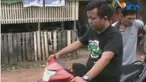 Dalam aksinya para pelaku kerap mengunakan senjata tajam untuk mengancam korbannya.