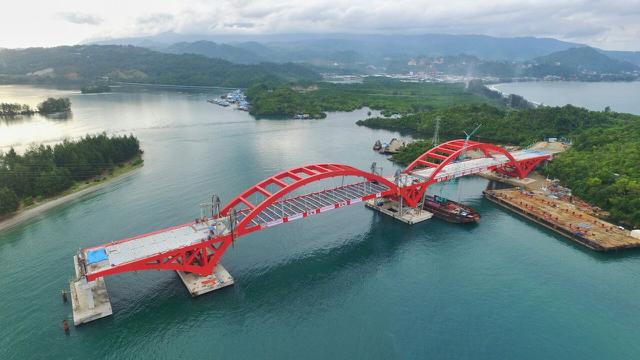 Sudah Rampung Peresmian Jembatan Holtekamp Masih Teka Teki