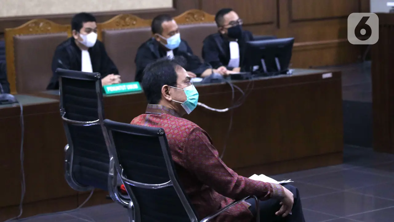FOTO: Azis Syamsuddin Jalani Sidang Dakwaan Suap Pengurusan Perkara