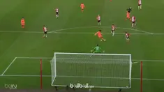 Liverpool kembali ke peringkat tiga klasemen sementara usai mengalahkan tuan rumah Southampton 2-0 dalam laga lanjutan Liga Inggri...