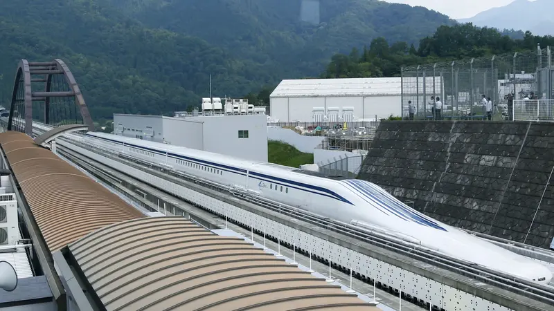 Kereta Maglev di Jepang yang pecahkan rekor kecepatan