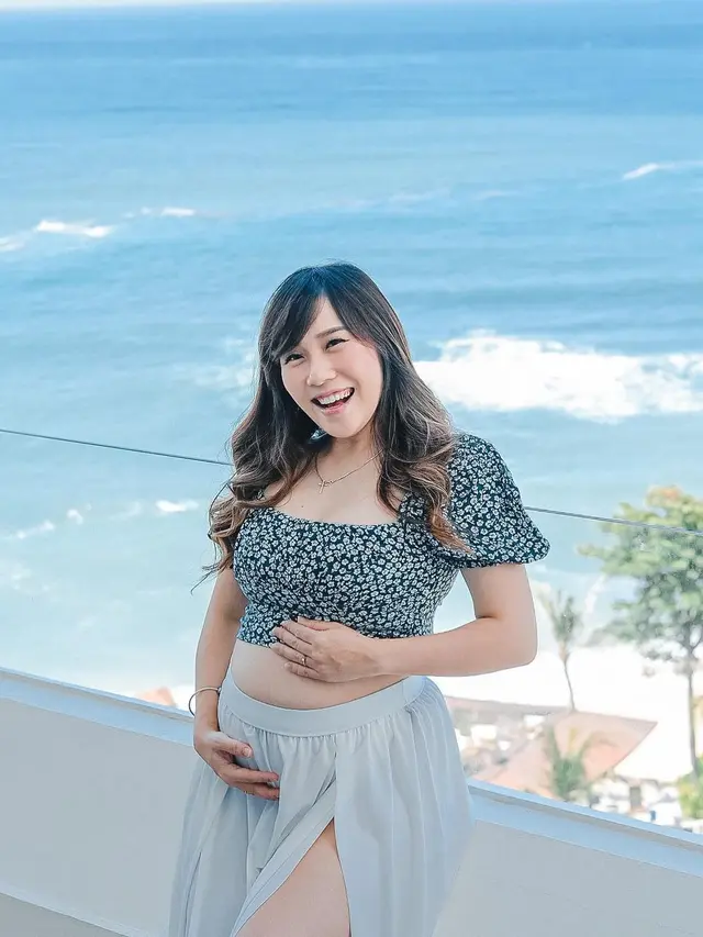Lahirkan Anak Kedua, Ini 7 Potret Perjalanan Kehamilan Cherly Juno Eks Cherrybelle