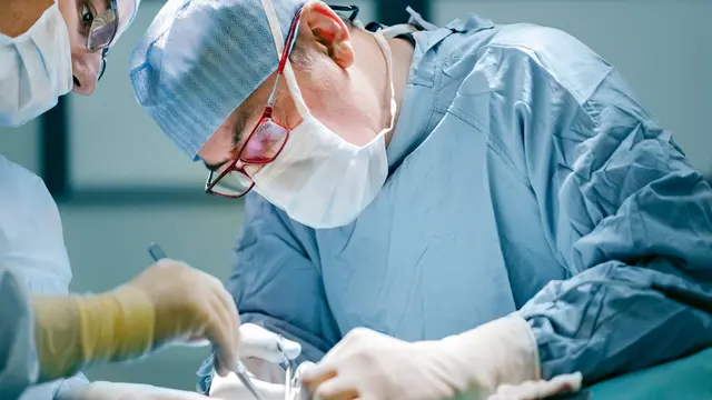 Marak LGBT, Ternyata Begini Operasi Kelamin dari Cowok ke Cewek!