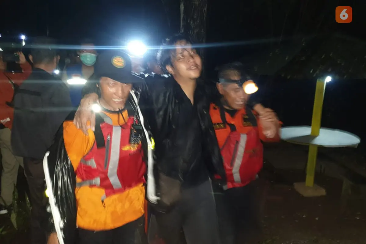 4 Wisatawan Asal Jawa Timur Nyaris Jadi Korban (Arfandi Ibrahim/Liputan6.com)